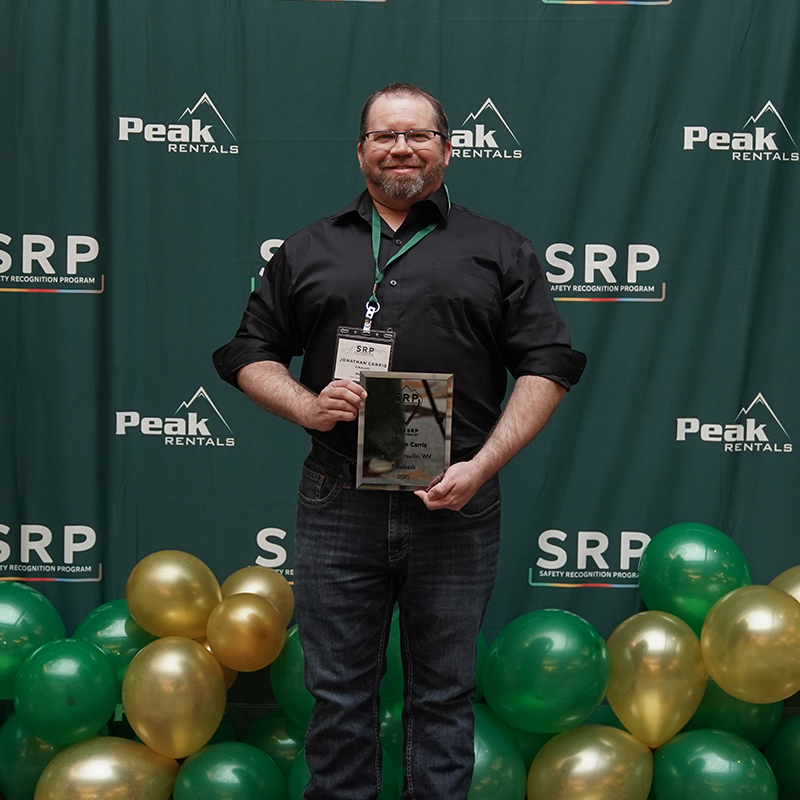 jonathan carris at SRP event holding award